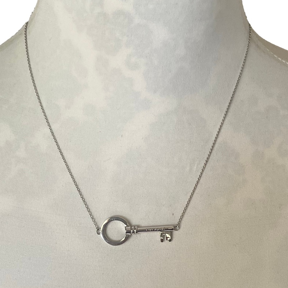 Elegant Sterling Silver Key Pendant Necklace